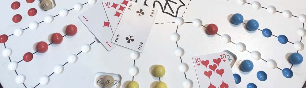 Grâce au 2ème coup de "Deux de Pique" revendiqué suivi du 2ème coup de Joker , la partie de Tock est gagnée.